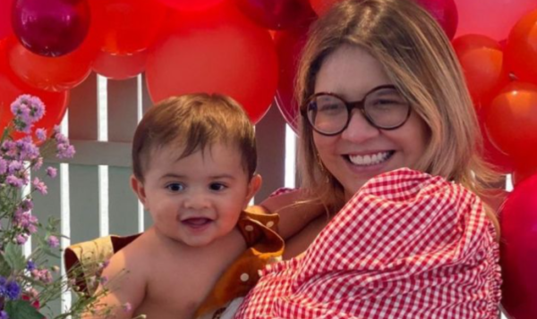 Marília Mendonça e o filho, Léo