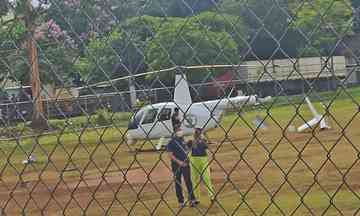 Helicóptero da Globo fez pouso forçado em campo de futebol em BH