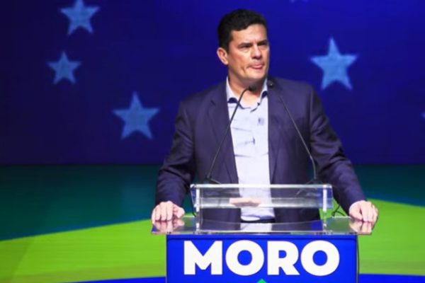 Sergio Moro em palanque
