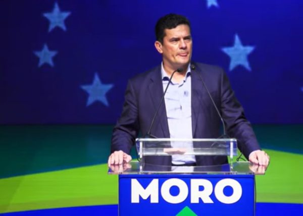 Sergio Moro em palanque