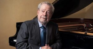 Pianista Nelson Freire se apresenta na abertura festiva do Festival Internacinonal de Música de Londrin