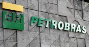 Contradizendo Bolsonaro, Petrobras diz que "não há nenhuma decisão" sobre ajustes de preços. Foto: Divulgação