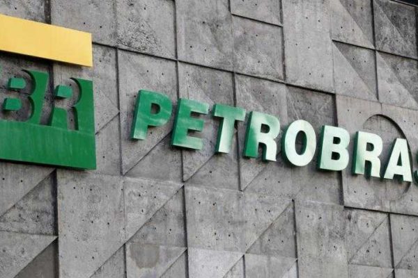 Contradizendo Bolsonaro, Petrobras diz que "não há nenhuma decisão" sobre ajustes de preços. Foto: Divulgação