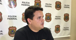 Veja o delegado