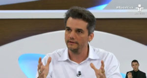 Veja o Wagner Moura