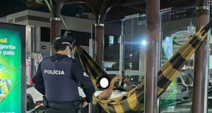 Foragido da Justiça é encontrado dormindo em rede