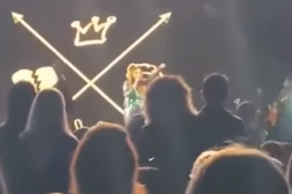 Marília Mendonça em show