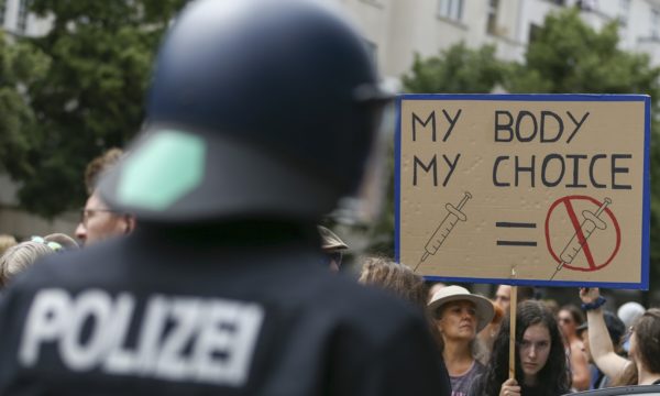 Protesto antivacina em Berlim