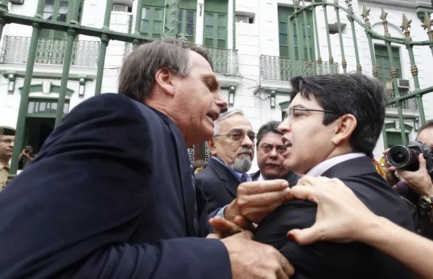 Jair Bolsonaro e Randolfe Rodrigues
