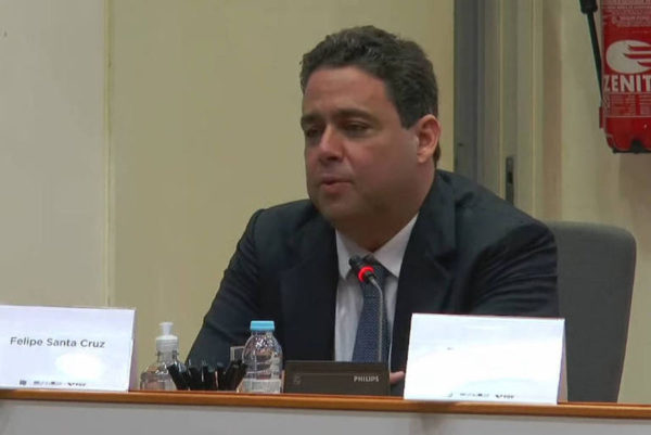 Veja o presidente da OAB