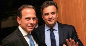 Aécio Neves e João Doria lado a lado