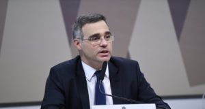 André Mendonça cerimônia STF