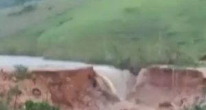 Barragens rompem em Apuarema