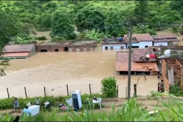 Fortes chuvas na Bahia