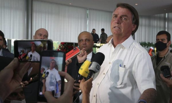 O presidente Jair Bolsonaro, durante entrevista.