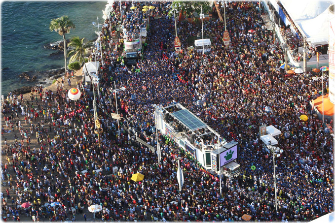 Carnaval "ficou impossível" na Bahia, diz governador. Foto: Manu Dias