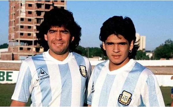 Diego e Hugo Maradona