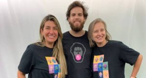 Veja as camisetas