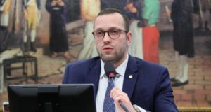 Deputado Felipe Barros discursando