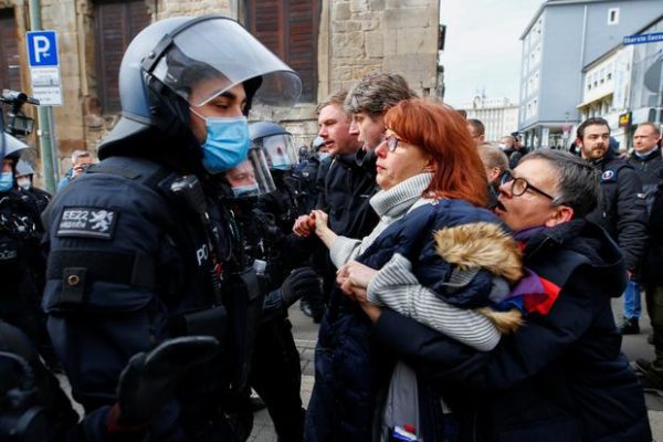 Polícia alemã manifestantes