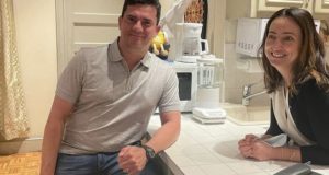 O ex-juiz federal e pré-candidato à presidência Sergio Moro (Podemos) e a esposa, a advogada Rosangela Wolff, na casa em que moraram nos Estados Unidos. Foto: Reprodução Instagram