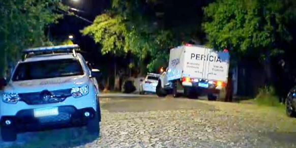 Homicídio mobilizou Instituto-Geral de Perícias, Polícia Civil e Brigada Militar. Foto: Record TV RS / Especial / CP