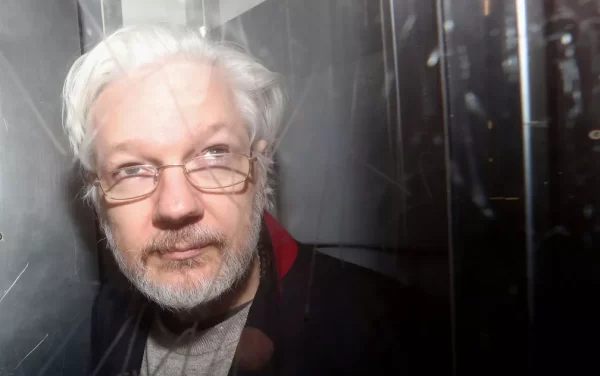 Assange Julian problema saúde