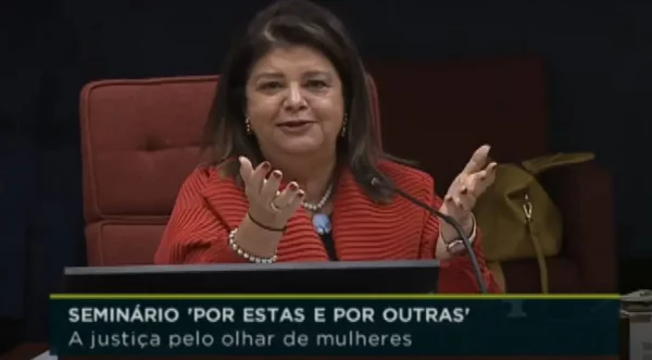 Empresária Luiza Trajano em seminário no STF