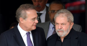 Renan Calheiros e Lula lado a lado