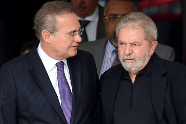 Renan Calheiros e Lula lado a lado