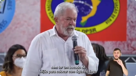 O ex-presidente Lula (PT) discursou em evento com movimentos sociais das pessoas em situação de rua. Imagem: Vídeo/Ricardo Stuckert