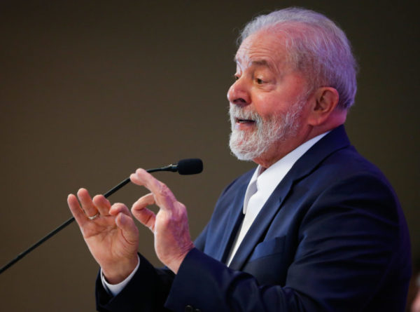 Lula em discurso e Merval