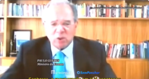 O ministro da Economia do governo Bolsonaro, Paulo Guedes, falou em um evento da Abiquim. Imagem: Reprodução