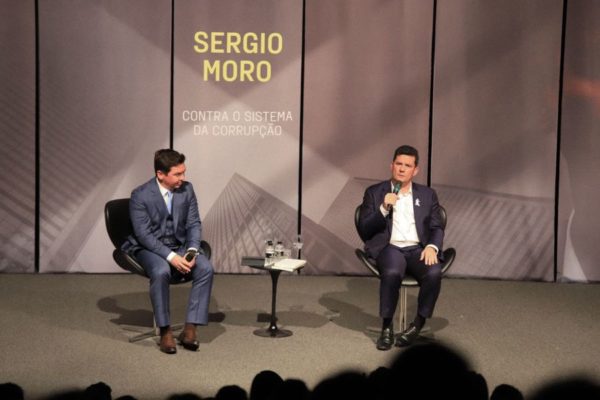Veja o evento de Moro