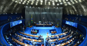 Senado aprovou PEC dos Precatórios em 1º turno nesta quinta-feira (02). Foto: Ana Volpe/Agência Senado