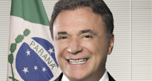 Veja o Alvaro Dias