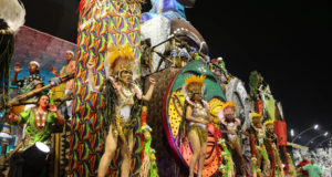 Desfile da Camisa Verde e Branco, em São Paulo. Foto: Rivaldo Gomes/Reprodução/Folhapress