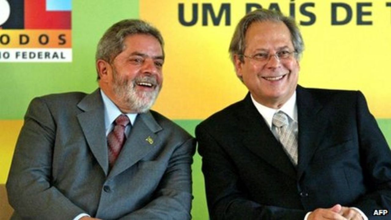 Ex-presidente e José Dirceu em evento do governo Lula