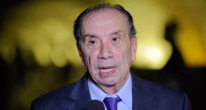 Aloysio Nunes apoia chapa Lula e Alckmin