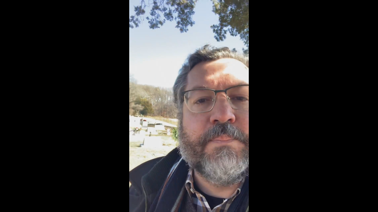 Ernesto Araújo faz homenagem para Olavo de Carvalho