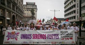 Marcha de abertura do Fórum Social das Resistências, em 2020.