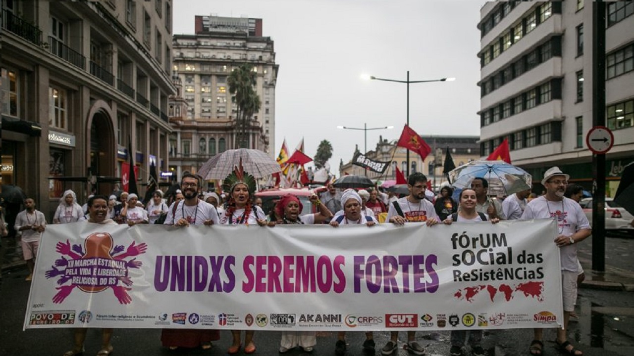 Marcha de abertura do Fórum Social das Resistências, em 2020. 