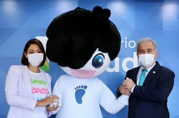 A primeira-dama, Michelle Bolsonaro, e o ministro da Saúde, Marcelo Queiroga. Imagem: Reprodução