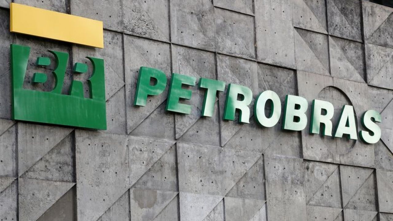 Fachada do prédio da Petrobras.