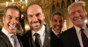 A imagem de Álvaro Garnero com Eduardo Bolsonaro e Donald Trump