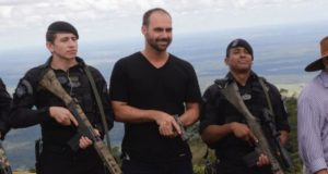 A imagem de Eduardo Bolsonaro