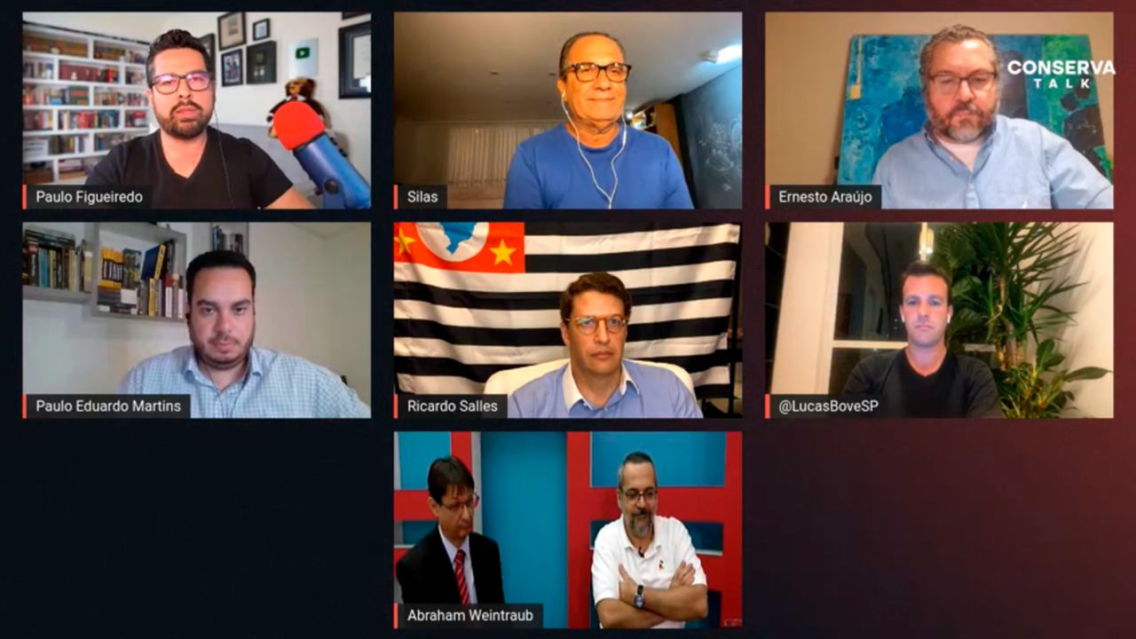 A imagem de Silas Malafaia em live