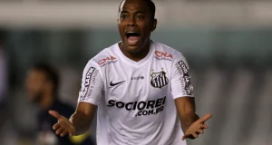Robinho é condenado a 9 anos de prisão
