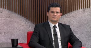 Moro pesquisa ao Senado