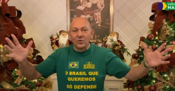 Veja o Luciano Hang